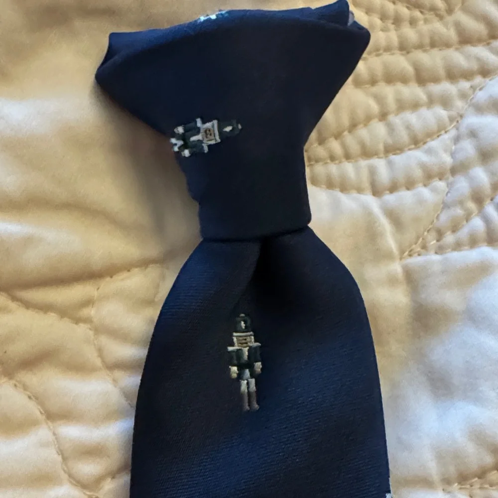 Boys navy blue 4t and up clip tie nutcracker necktie